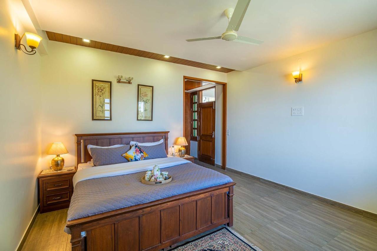 Stayvista At Floradale W Jacuzzi & Wood-Fire Pizza كاساولى المظهر الخارجي الصورة