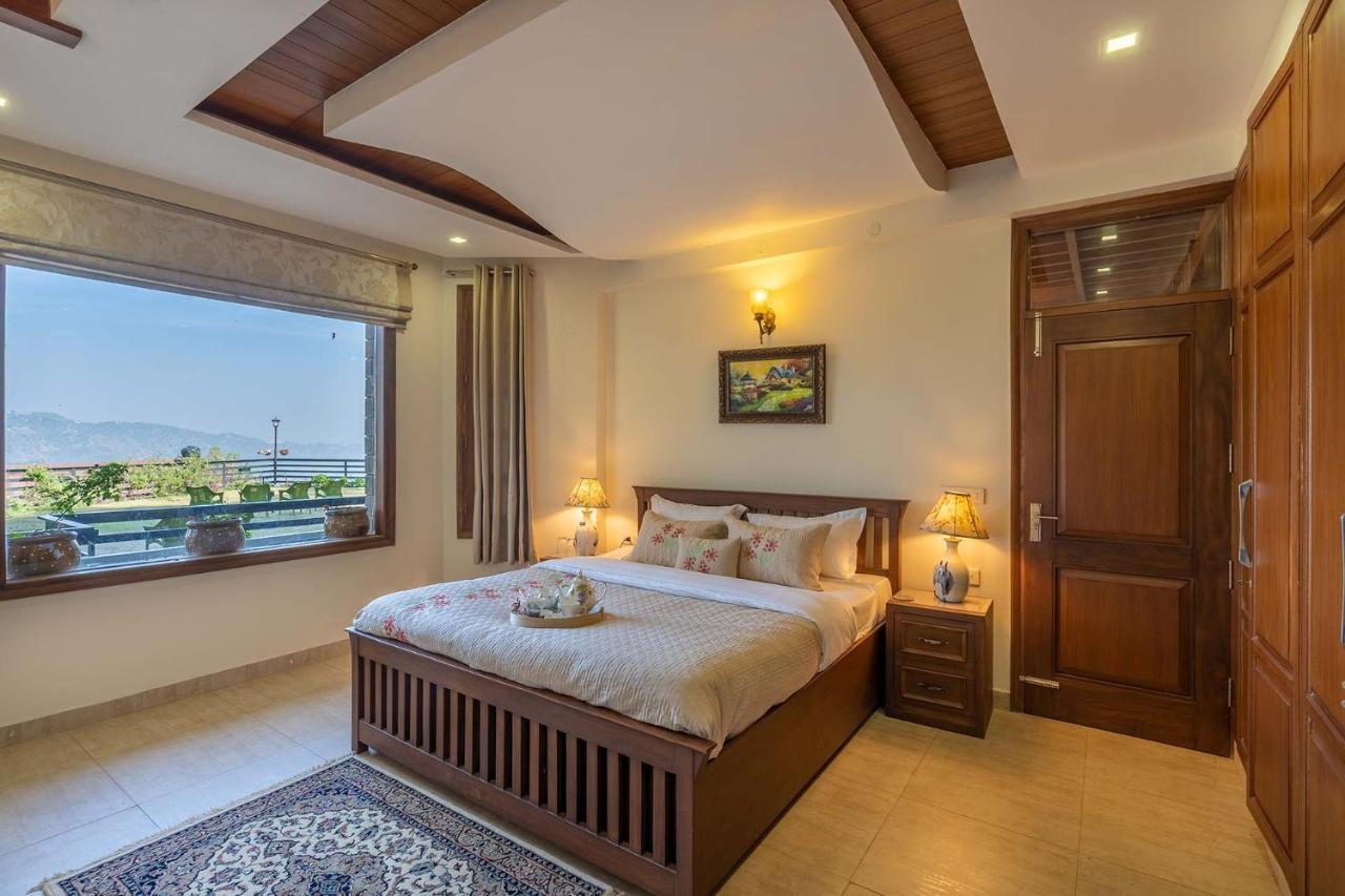 Stayvista At Floradale W Jacuzzi & Wood-Fire Pizza كاساولى المظهر الخارجي الصورة