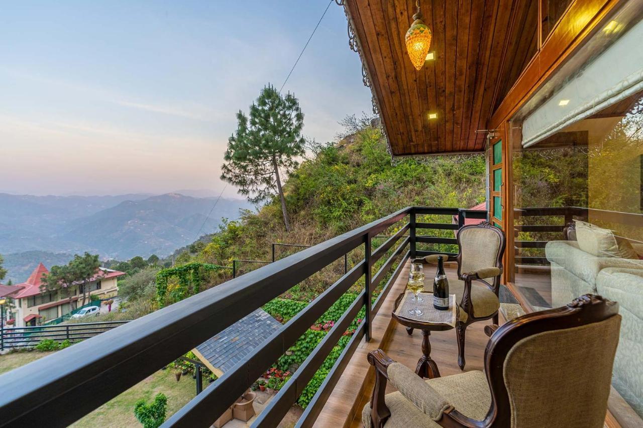 Stayvista At Floradale W Jacuzzi & Wood-Fire Pizza كاساولى المظهر الخارجي الصورة